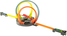 Load image into Gallery viewer, Hot Wheels Roto Revolution Track Set