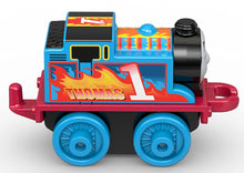 Load image into Gallery viewer, Fisher-Price Thomas &amp; Friends MINIS, Motorized Raceway
