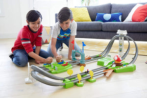 Hot Wheels Mario Kart Circuit Track Set with 1:64 Scale Die-Cast Kart Replica Ages 3 and Above