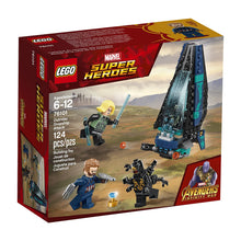 Load image into Gallery viewer, LEGO Marvel Super Heroes Avengers: Infinity War Outrider Dropship Attack 76101 Building Kit (124 Piece)