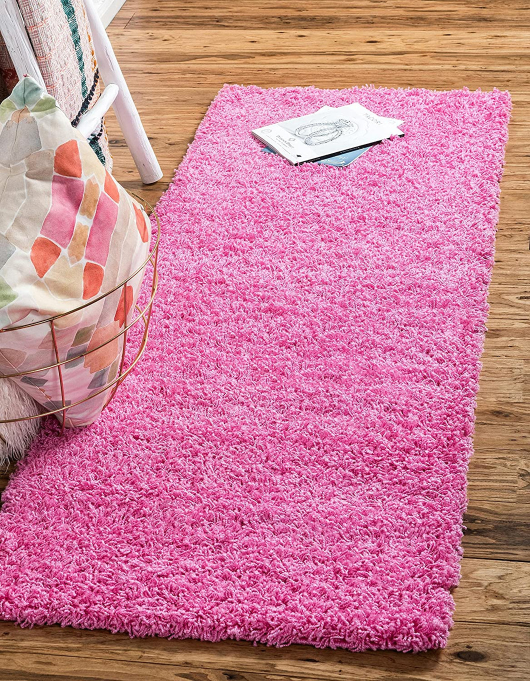 Unique Loom Solo Solid Shag Collection Modern Plush Taffy Pink Runner Rug (3' x 10')